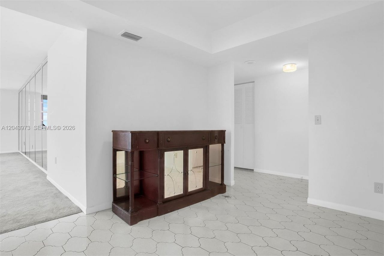 2851 NE 183rd St, Unit 1416E, Aventura, FL 33160 Photo