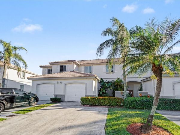 16240 SW 75th St , Miami, FL 33193