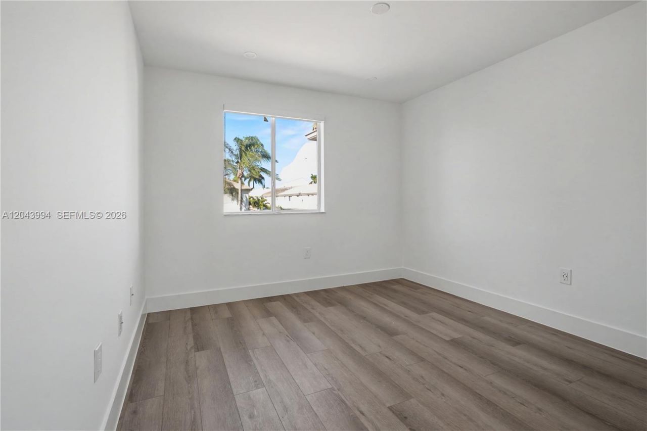 16240 SW 75th St , Miami, FL 33193 Photo