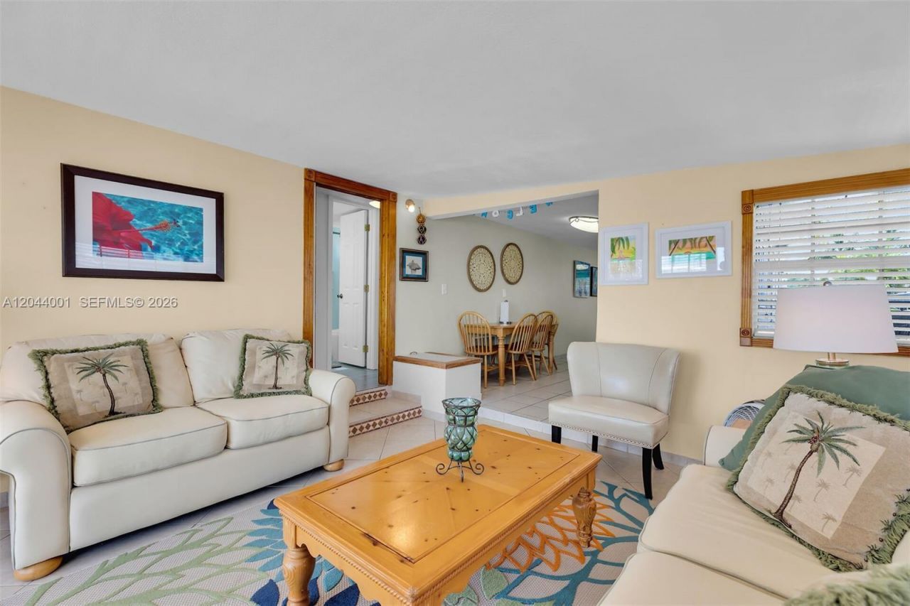 224 W 1st Ct , Key Largo, FL 33037 Photo