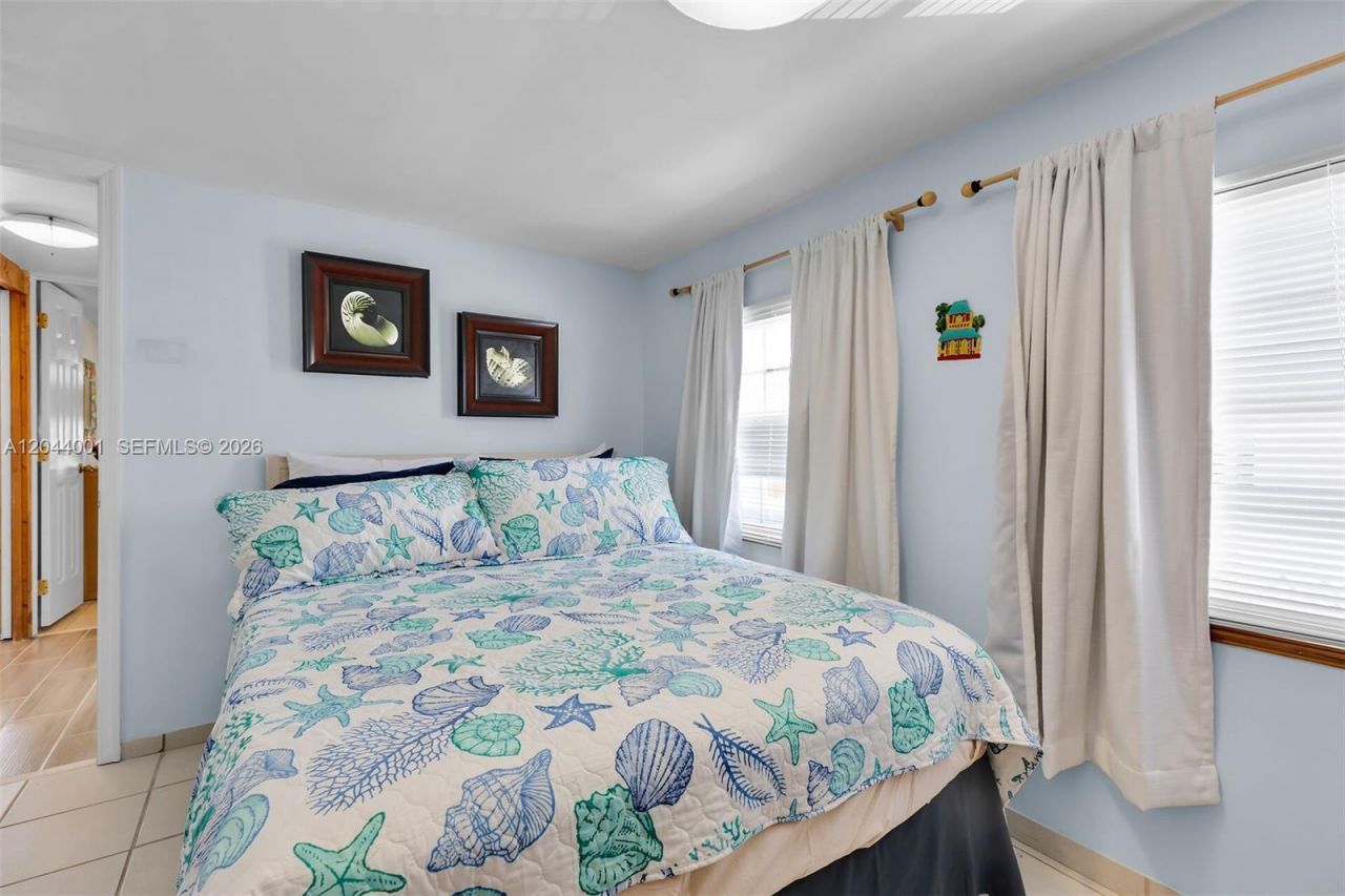 224 W 1st Ct , Key Largo, FL 33037 Photo