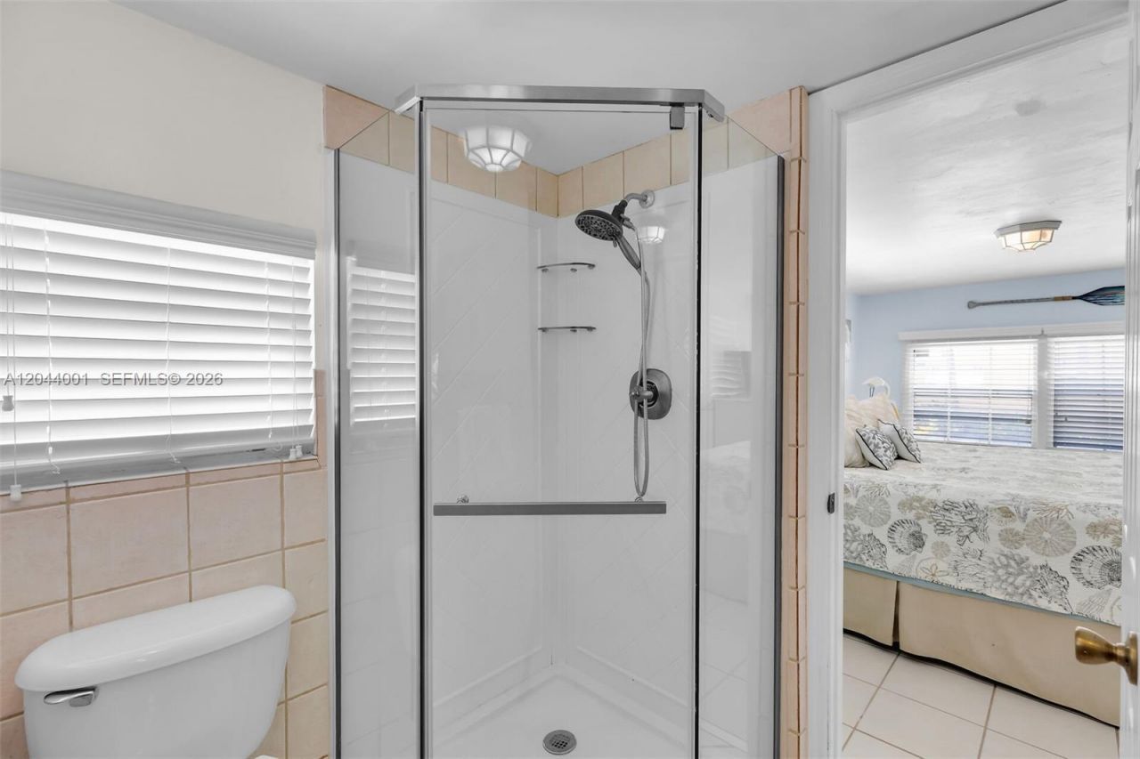 224 W 1st Ct , Key Largo, FL 33037 Photo