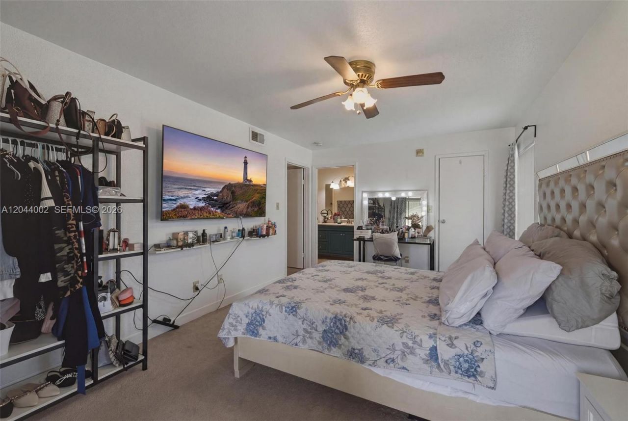 977 Riverside Dr, Unit 220, Coral Springs, FL 33071 Photo