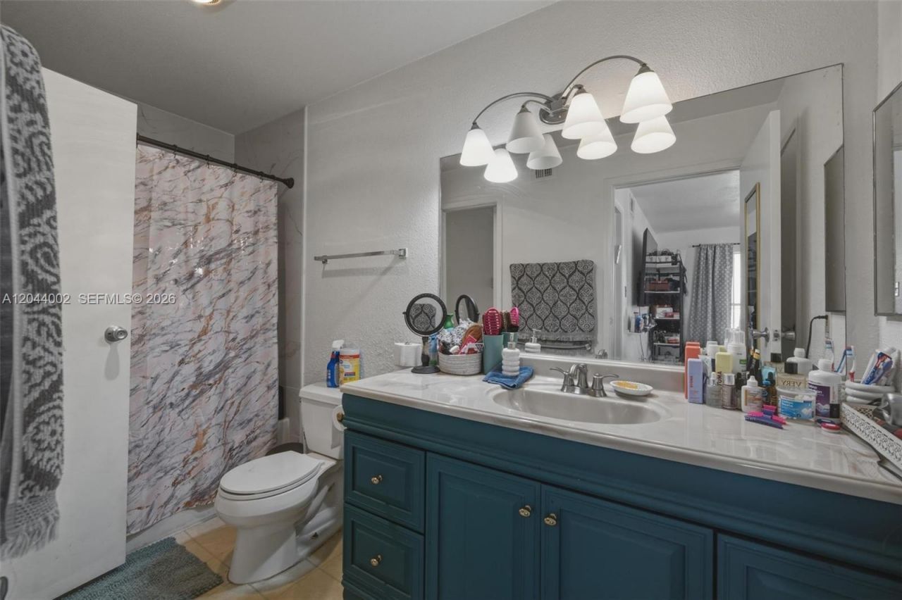 977 Riverside Dr, Unit 220, Coral Springs, FL 33071 Photo
