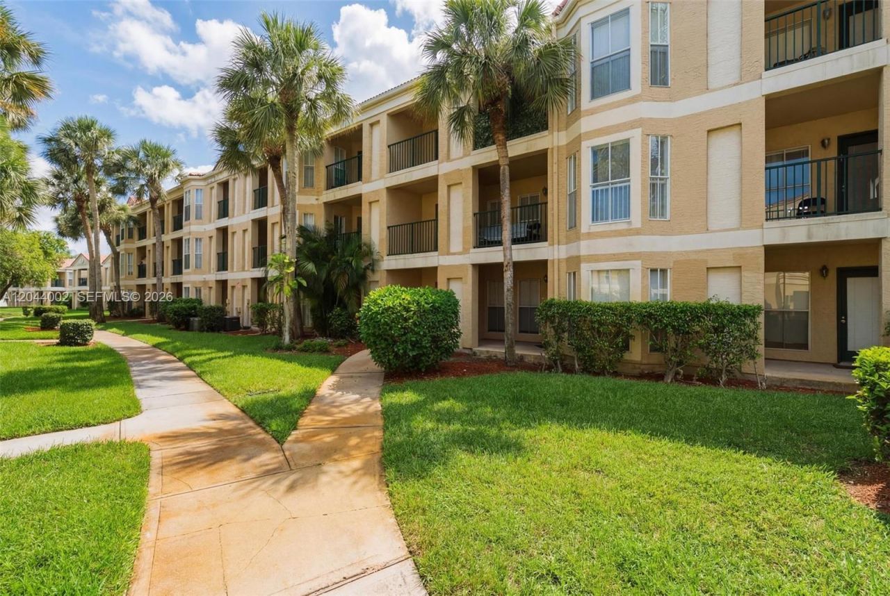 977 Riverside Dr, Unit 220, Coral Springs, FL 33071 Photo