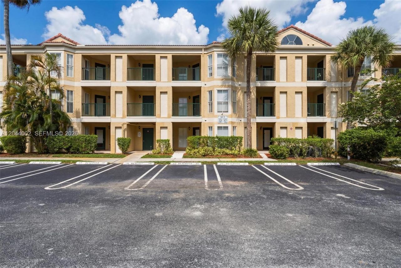 977 Riverside Dr, Unit 220, Coral Springs, FL 33071 Photo
