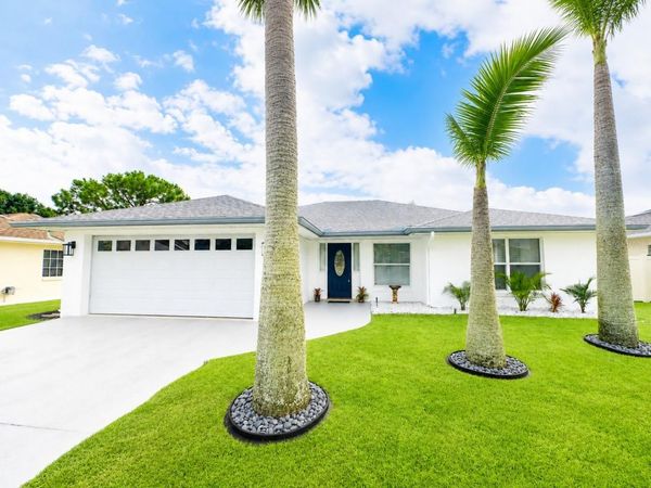 223 NE GOLF CLUB DRIVE , NEW SMYRNA BEACH, FL 32168