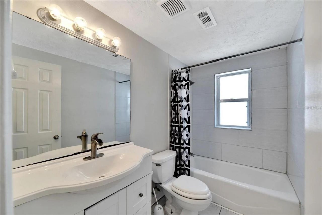 9307 River Cove Drive, Riverview, FL 33578 Photo