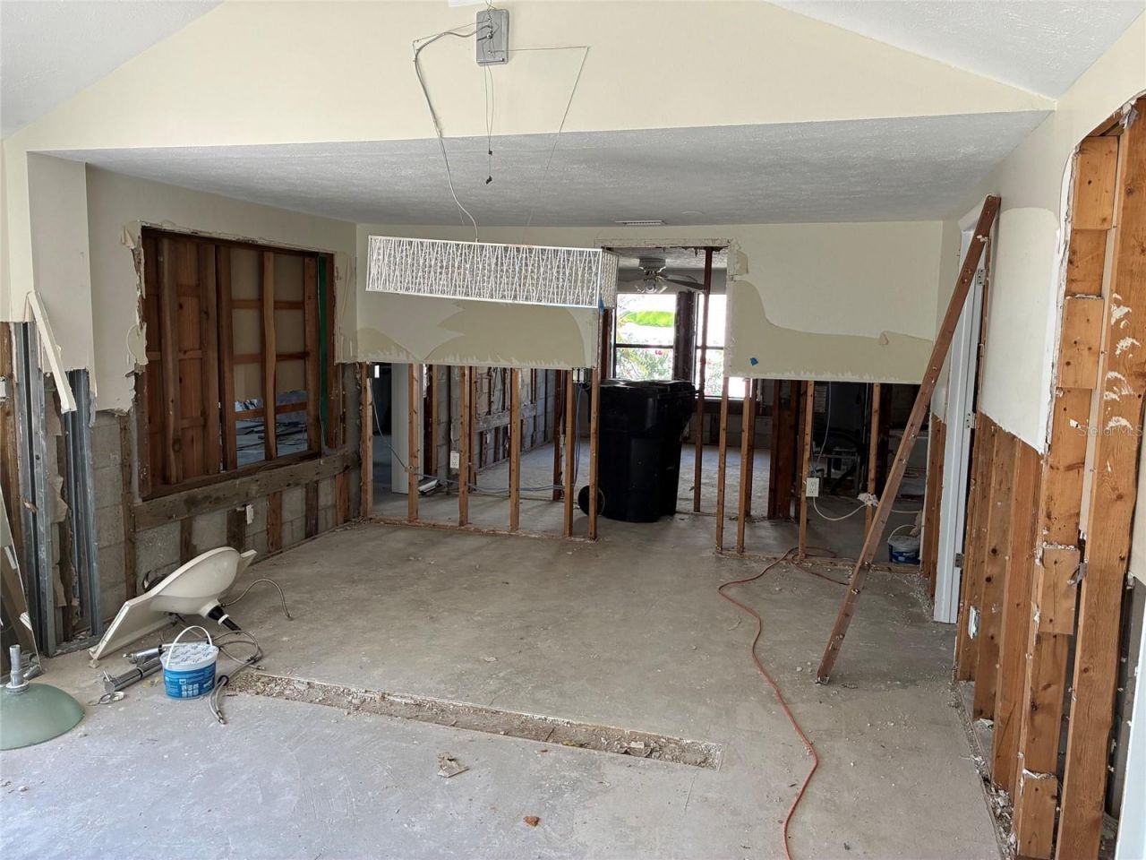 9307 River Cove Drive, Riverview, FL 33578 Photo