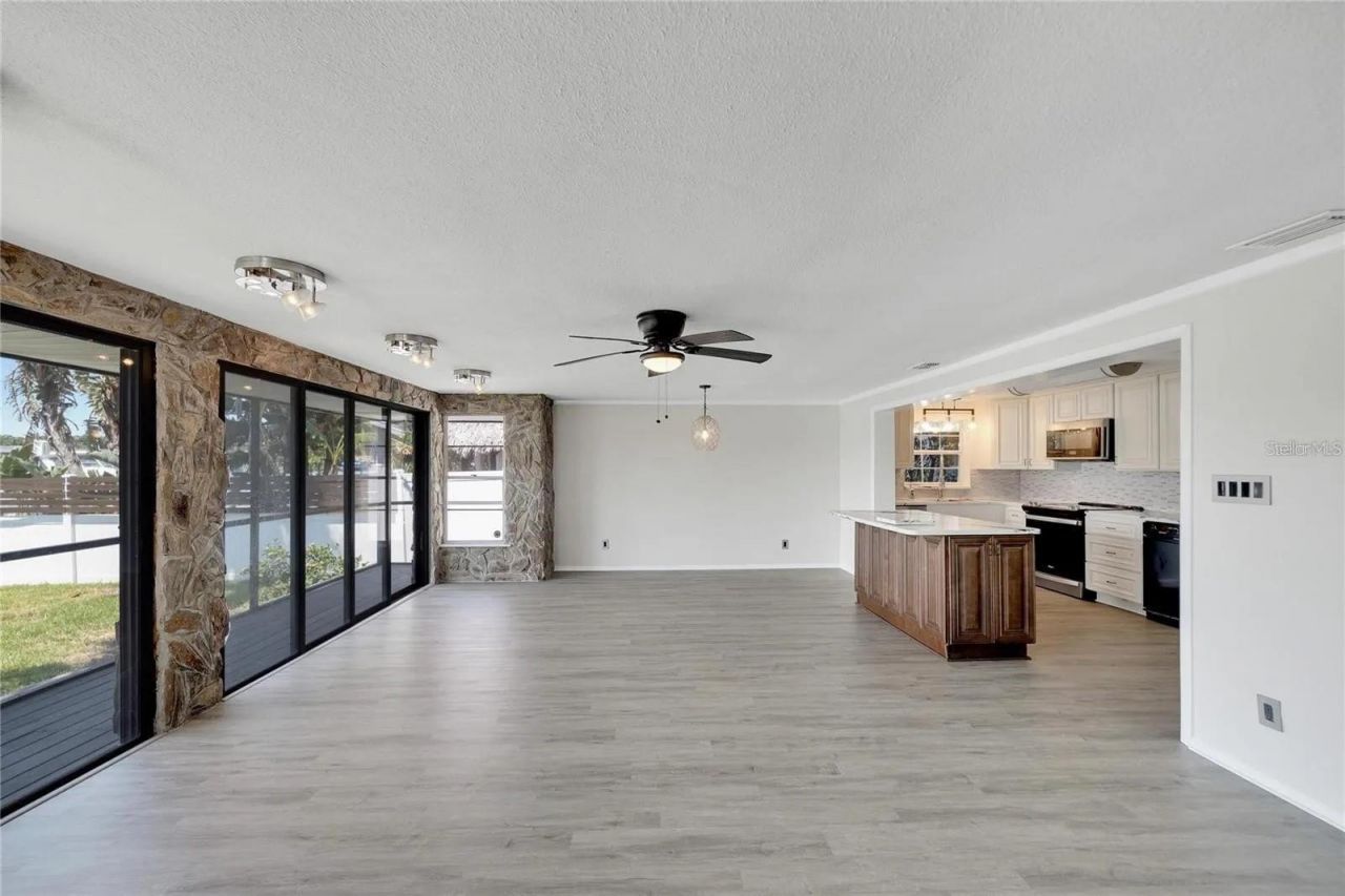 9307 River Cove Drive, Riverview, FL 33578 Photo