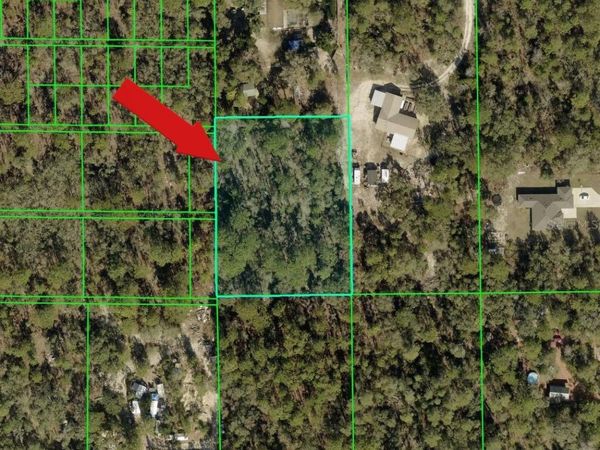 PEACEFUL AVENUE , WEEKI WACHEE, FL 34614