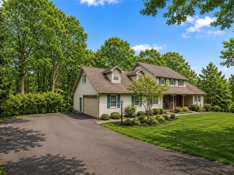 1760 Innisbrook Lane, Zanesville, OH 43701 Photo 2