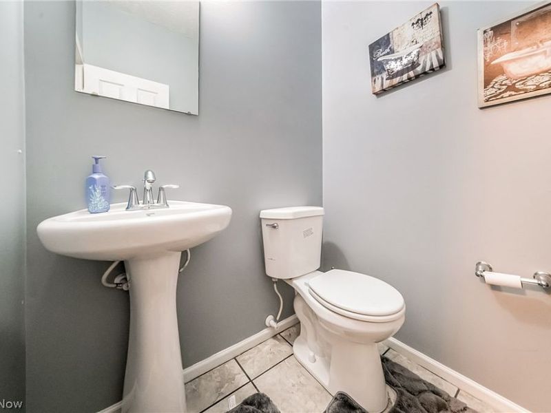 6382 Stonehaven Lane, Bedford Heights, OH 44146 Photo 13