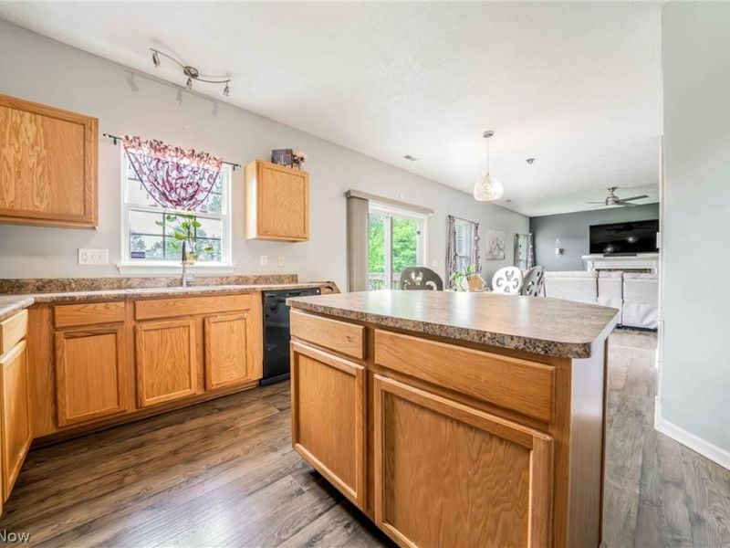 6382 Stonehaven Lane, Bedford Heights, OH 44146 Photo 14