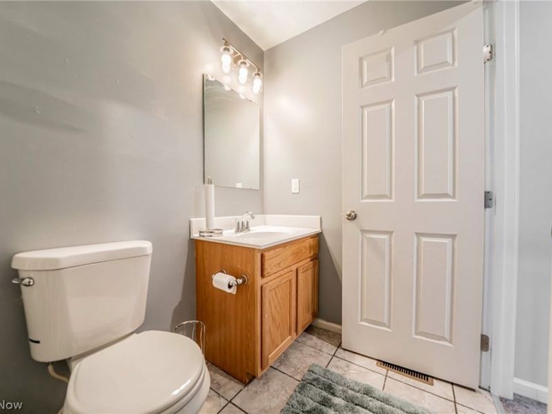 6382 Stonehaven Lane, Bedford Heights, OH 44146 Photo 36