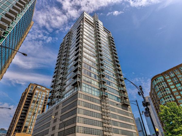 653 N Kingsbury Street , Unit 806, Chicago, IL 60654