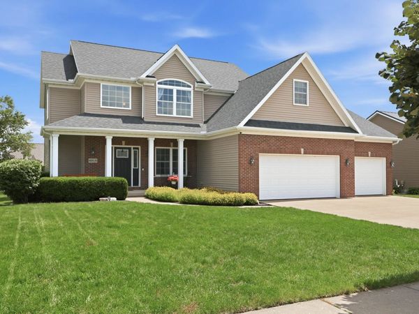 6015 Spring Street , Davenport, IA 52807