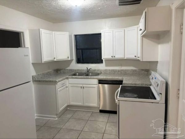 4500 Montclair Rd, Pensacola, FL 32505