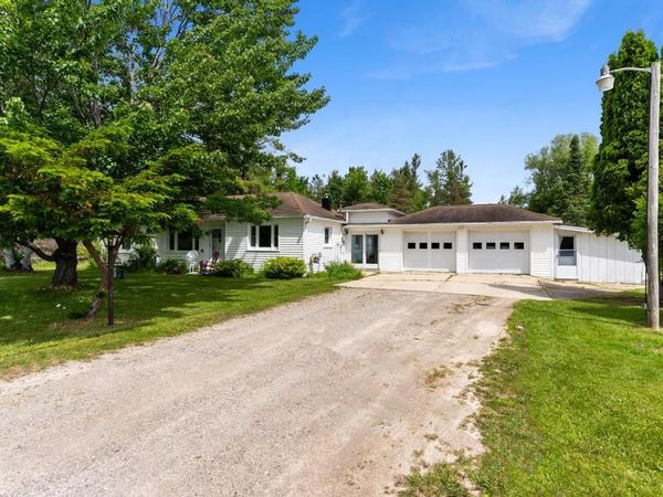 790 Indian Trail Road, Cheboygan, MI 49721