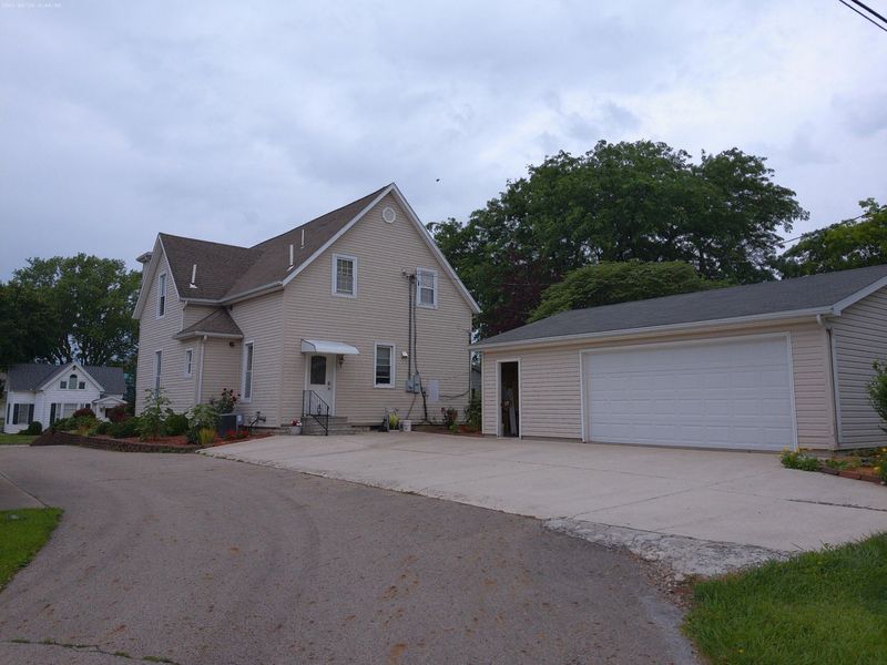 108 S Walnut Street, New Bremen, OH 45869 Photo 3
