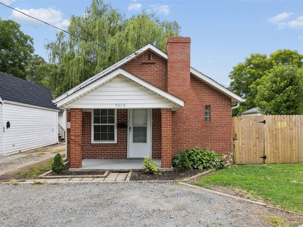 5909 Old Avenue , Newport News, VA 23605