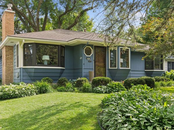 2911 W 54th Street, Minneapolis, MN 55410