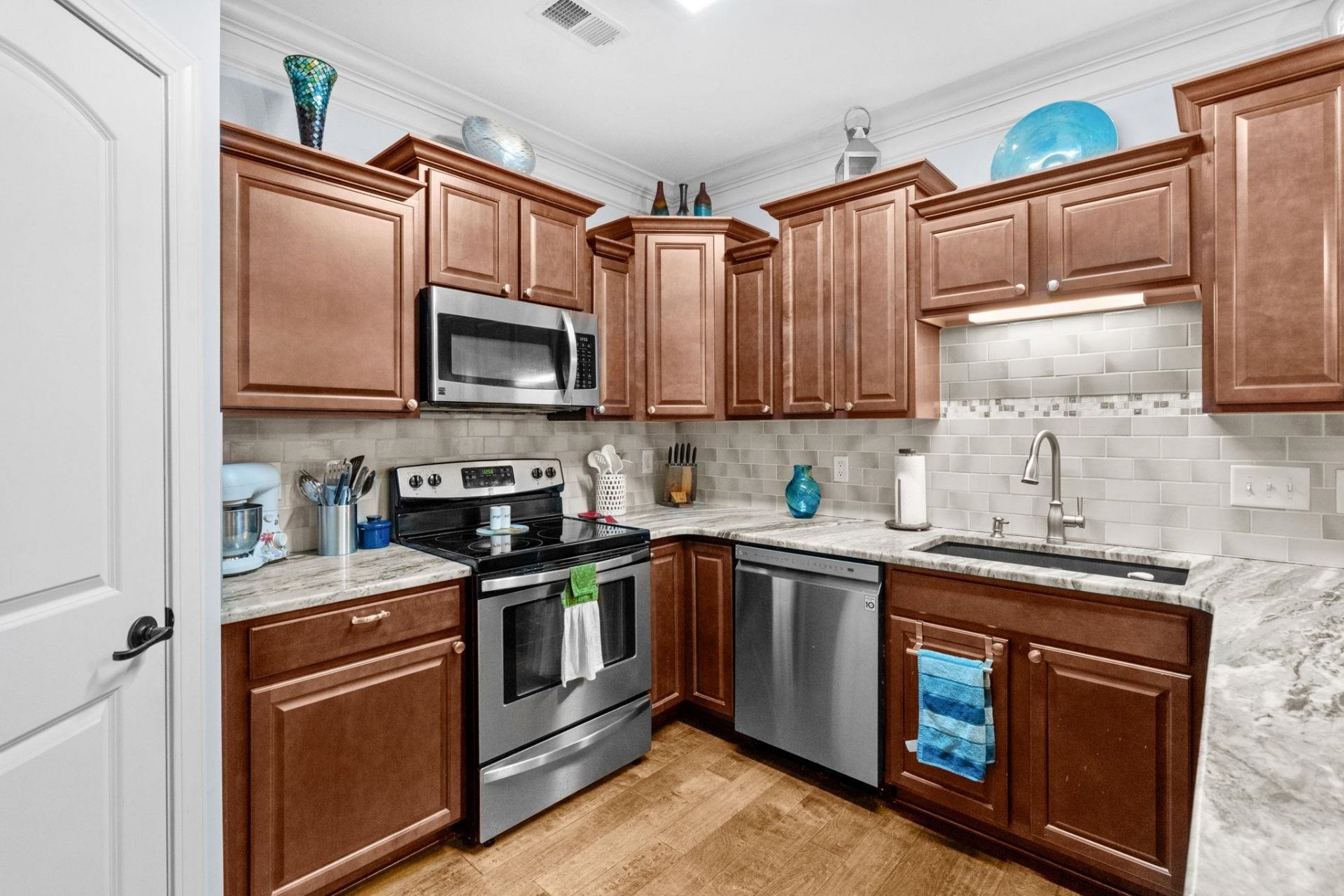 301 Shelby Lawson Dr. Photo 5