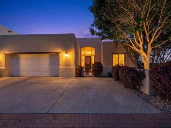 3009 Calle San Angel NW, Albuquerque, NM 87107
