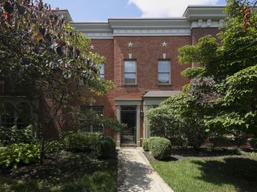 947 Star Shoot Parkway, Lexington, KY 40509