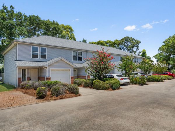 10 SE Park Circle, Unit A1, Fort Walton Beach, FL 32548