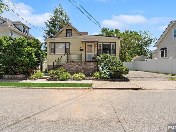 94 Phelps Avenue, BERGENFIELD, NJ 07621