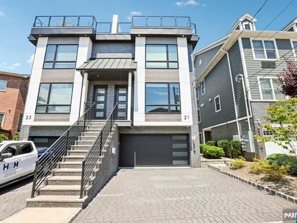 21 Cumbermeade Road, FORT LEE, NJ 07024