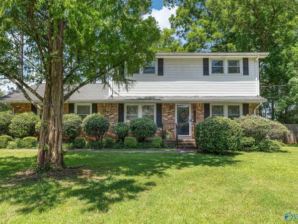 11242 Hillwood Drive SE, Huntsville, AL 35803