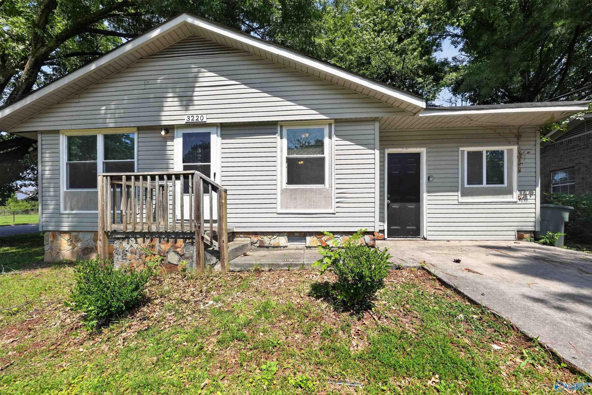3220 Delia Lane Nw, Huntsville, AL 35810 Main Photo
