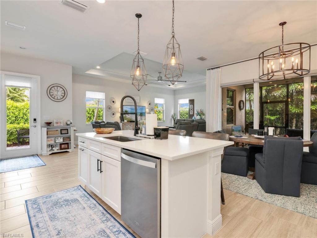 8958 Saint Lucia Dr, Naples, FL 34114 Photo