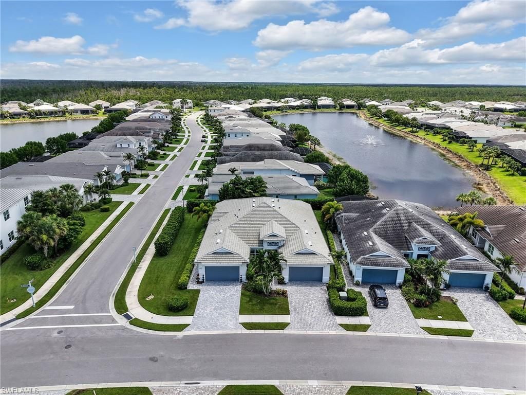 8958 Saint Lucia Dr, Naples, FL 34114 Photo
