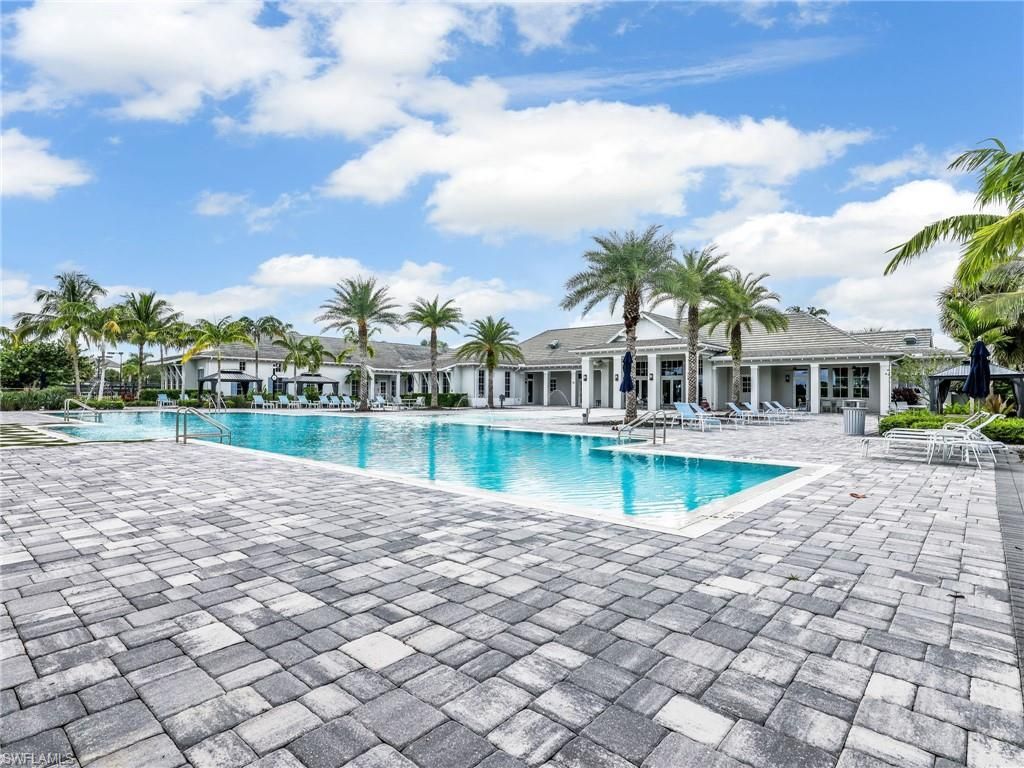 8958 Saint Lucia Dr, Naples, FL 34114 Photo