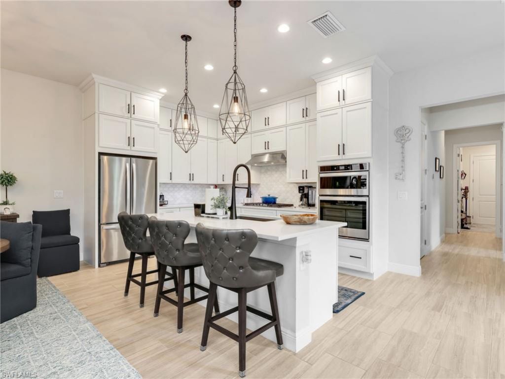 8958 Saint Lucia Dr, Naples, FL 34114 Photo