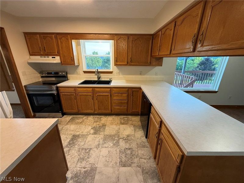 9724 Lafont Circle NE, Bolivar, OH 44612 Photo 10