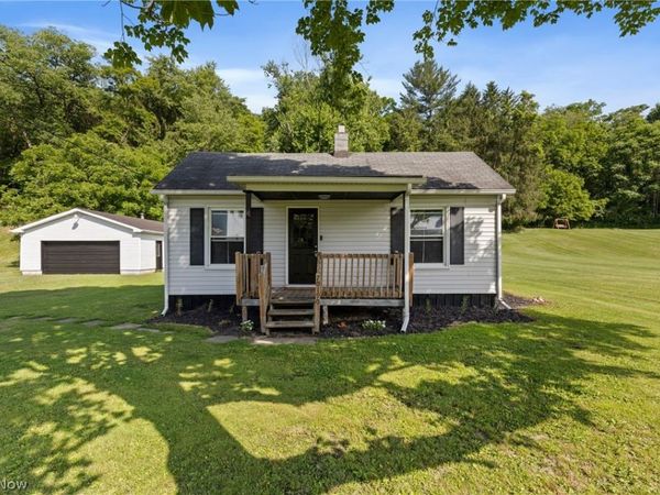 70190 Central Avenue , St Clairsville, OH 43950