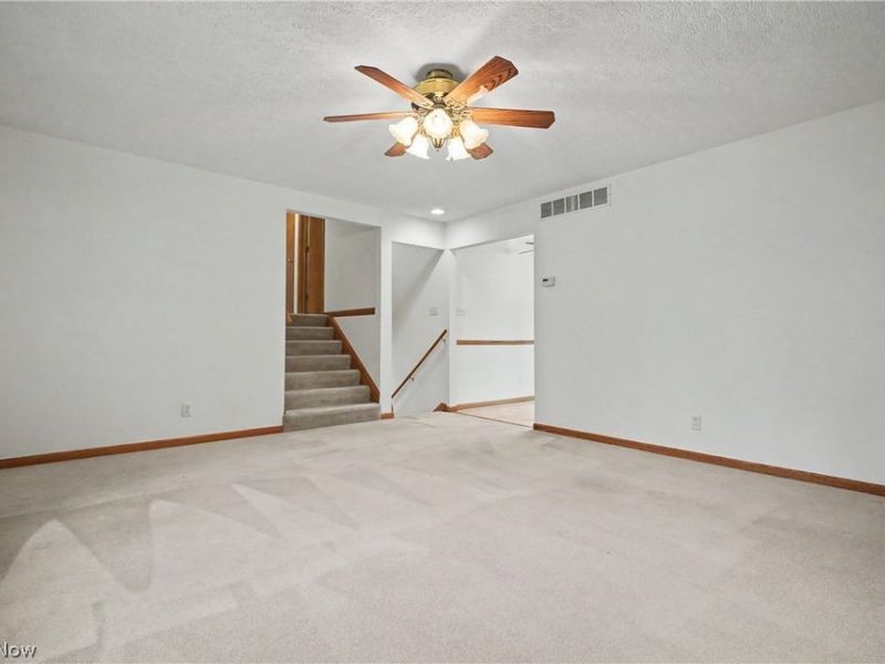 2704 Lyman Drive, New Franklin, OH 44216 Photo 10