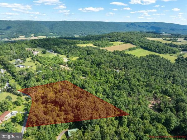 19 W MOUNTAIN ROAD, MC VEYTOWN, PA 17051