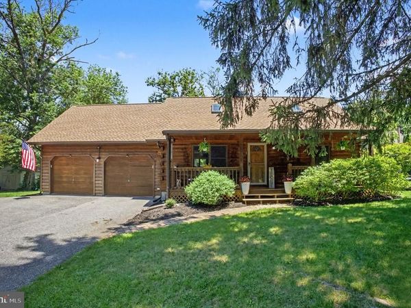 1353 MILL ROAD, ELIZABETHTOWN, PA 17022