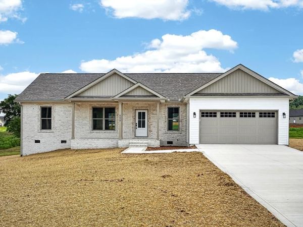 555 Dairy Barn, Sparta, TN 38583