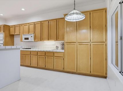 1243 Canevari Dr, Roseville, CA 95747 Photo