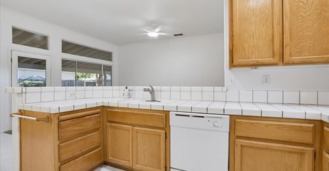 1243 Canevari Dr, Roseville, CA 95747 Photo