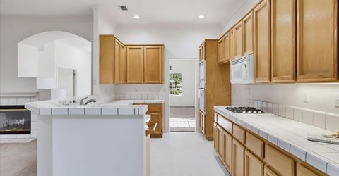 1243 Canevari Dr, Roseville, CA 95747 Photo