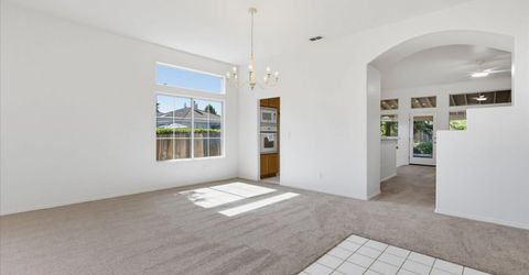 1243 Canevari Dr, Roseville, CA 95747 Photo