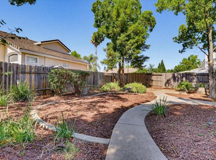 1243 Canevari Dr, Roseville, CA 95747 Photo