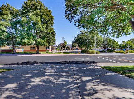 1243 Canevari Dr, Roseville, CA 95747 Photo